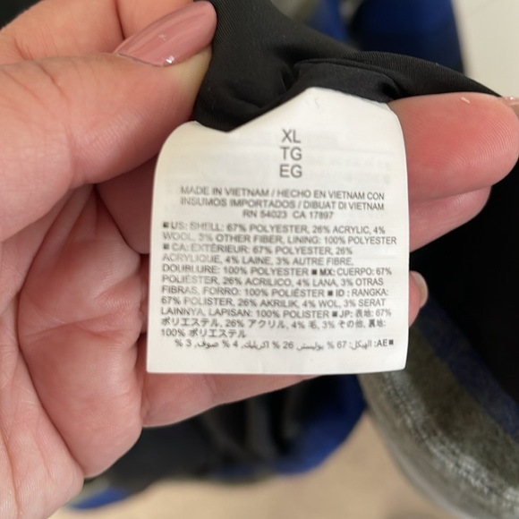 Old Navy coat! - Picture 6 of 6